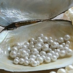 PEARLS Mystery Jewelry Box